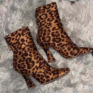 Cheetah booties 💗